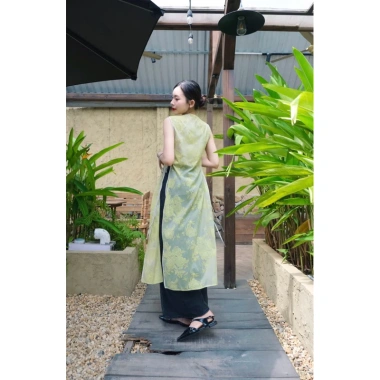 Áo Dài Cách Tân 3 Tà Tơ Ép Nhung - Thiết Kế AU.Design Cột Nơ Eo, Phong Cách Đường Phố, Giá 241.500₫ (Giảm Từ 311.535₫)