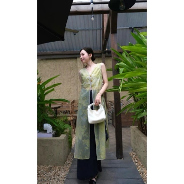 Áo Dài Cách Tân 3 Tà Tơ Ép Nhung - Thiết Kế AU.Design Cột Nơ Eo, Phong Cách Đường Phố, Giá 241.500₫ (Giảm Từ 311.535₫)