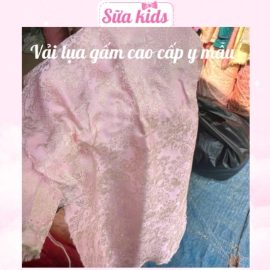 Áo Dài Cách Tân Bé Gái 12-30kg Chất Lụa Gấm Cao Cấp, Mềm Mịm - Bộ Mặc Tết Lễ Hội Giá 289k 9 Áo Dài Cách Tân Bé Gái 12-30kg Chất Lụa Gấm Cao Cấp, Mềm Mịm - Bộ Mặc Tết Lễ Hội Giá 289k 9