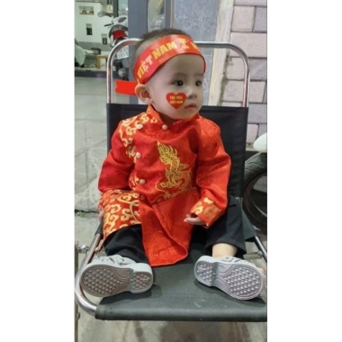Áo dài cách tân gấm cao cấp thêu bé trai - Thiết kế hiện đại, vải mềm mại, điểm nhấn sang trọng, phù hợp mọi dịp, giá chỉ 59.000₫, ưu đãi giảm giá