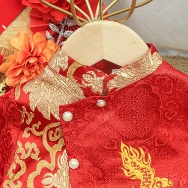 Áo dài cách tân gấm cao cấp thêu bé trai - Thiết kế hiện đại, vải mềm mại, điểm nhấn sang trọng, phù hợp mọi dịp, giá chỉ 59.000₫, ưu đãi giảm giá