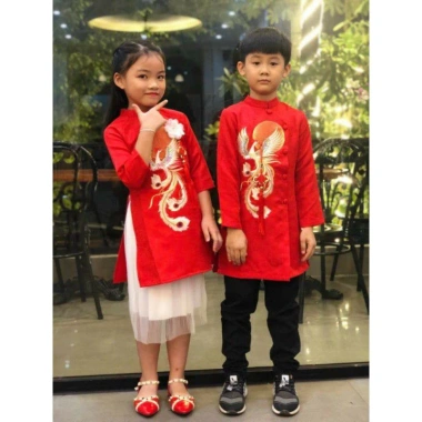 Áo dài cách tân gấm cao cấp thêu bé trai - Thiết kế hiện đại, vải mềm mại, điểm nhấn sang trọng, phù hợp mọi dịp, giá chỉ 59.000₫, ưu đãi giảm giá