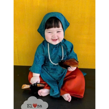 Áo Dài Cách Tân Khăn Chuỗi Cho Bé Gái - Trang Phục Lễ Tết Giá Ưu Đãi 145k