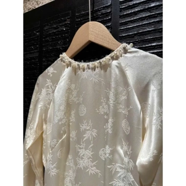 Áo Dài Cách Tân Lụa Gấm Cao Cấp, Mềm Mịn Cổ Tròn Đính Viền Xinh Xắn - Giá 320.000₫ 8