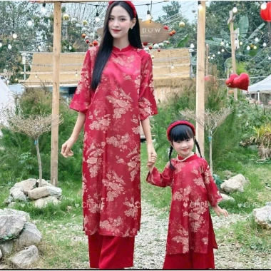Áo Dài Cách Tân Mẹ và Bé Gấm Đỏ Chim Hoa Cổ 2p Tay Loe Lễ Tết Kèm Bờm BY005 Giảm Giá Đặc Biệt 512k 2