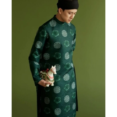 Áo dài cách tân nam 2.026 - Thiết kế đẹp, chất vải loại 1, giá rẻ 395.300 VND