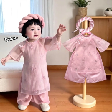 Áo dài cách tân tơ thêu hồng RIOKIDS cho bé gái 4-28kg Lễ Tết du Xuân chụp hình AD36 giá 229k
