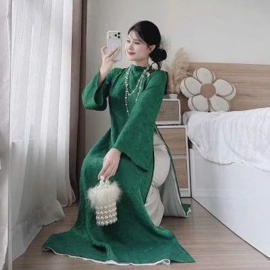 Áo Dài Gấm Ánh Kim Tết 2.026 Suông Hoa Chìm Cách Tân Tay Dài Lịch Sang Trọng 2
