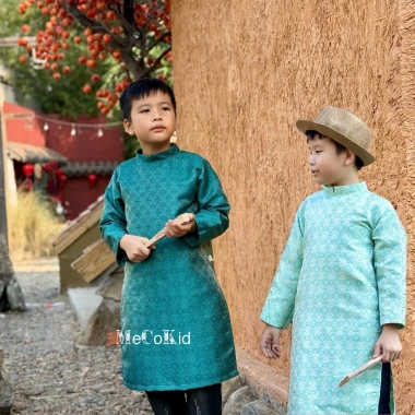 Áo dài gấm cách tân cho bé trai - Hoa văn cổ điển Á Đông, không kèm quần, giá ưu đãi 189k