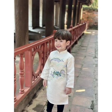 Áo dài gấm dệt bé trai sang xịn, họa tiết sắc nét - Đẹp mặc Tết, giá 221.400₫ 4