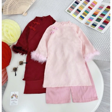 Áo dài gấm tay lông đẹp mắt, sang trọng, giảm giá 159.000₫ - Giá gốc 192.390₫, thiết kế tinh tế, độc đáo, phù hợp tiệc cưới