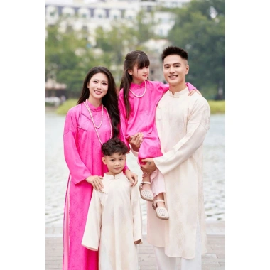 Áo Dài Gia Đình Tết 2.026 Đoàn Viên Lụa Gấm Mềm Mại Form Suông - Áo Dài Nam Phương Giá 262k