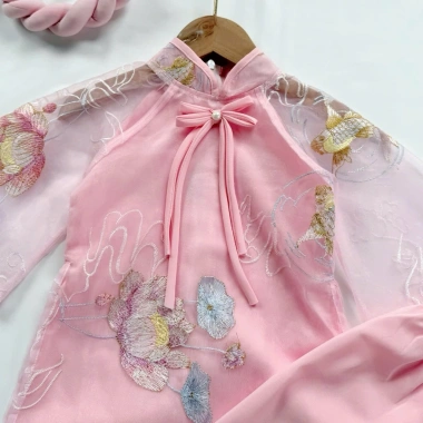 Áo Dài Hoa Hồng Voan Pháp Mềm Mại Cho Bé - Cách Tân Giá 189.000đ