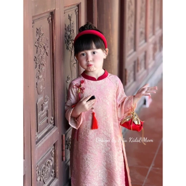 Áo Dài Hồng Đỏ Cổ Tàu Đính Charm Rơi - Đẹp Sang Tết 2.026 Giá Ưu Đãi 360.000 VND 3
