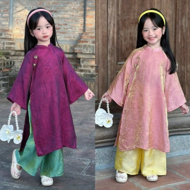 Áo dài Hồng Yến bé gái vải gấm tơ ánh kim, phom tay rộng, vân nhăn, giảm Tết 279.000₫ 3 Áo dài Hồng Yến bé gái vải gấm tơ ánh kim, phom tay rộng, vân nhăn, giảm Tết 279.000₫ 3