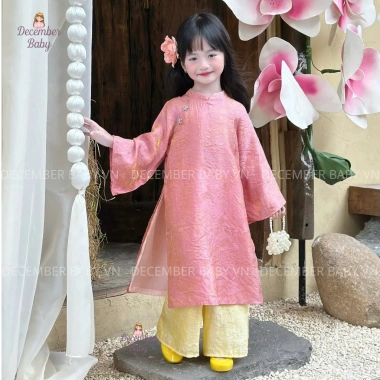 Áo dài Hồng Yến bé gái vải gấm tơ ánh kim, phom tay rộng, vân nhăn, giảm Tết 279.000₫