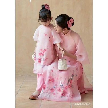 Áo dài mẹ bé chất tơ Hàn đính hoa tỉ mỉ, mềm mại, siêu xinh, độc đáo, thiết kế tinh tế cho lễ Tết Trung Thu – Giá ưu đãi 230k 4