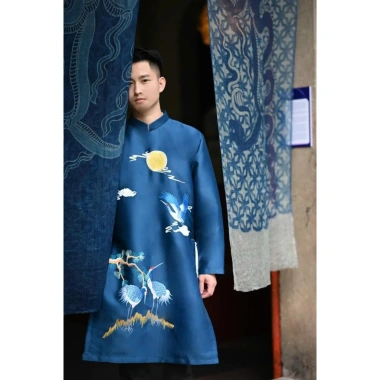 Áo dài nam cách tân truyền thống xanh navi thêu hạc size 50-105kg Hoàng Mai giá 409.000đ