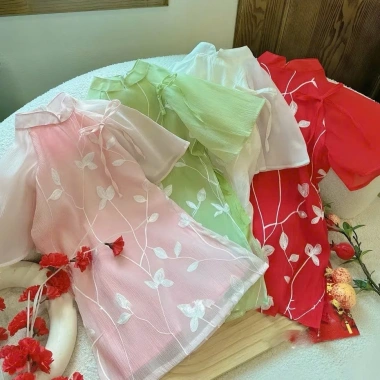 Áo Dài Ngọc Linh Tết 2.026 Bé Gái - Cao Cấp Tơ Lụa Ánh Kim, Giá Ưu Đãi 140k