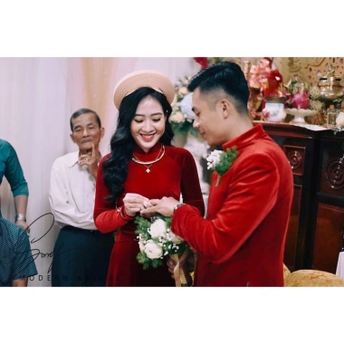Áo Dài Nhung Đỏ Cao Cấp – Thiết Kế Truyền Thống Sang Trọng, Giá Ưu Đãi 390k, Dự Tiệc Lễ Tết 7 Áo Dài Nhung Đỏ Cao Cấp – Thiết Kế Truyền Thống Sang Trọng, Giá Ưu Đãi 390k, Dự Tiệc Lễ Tết 7