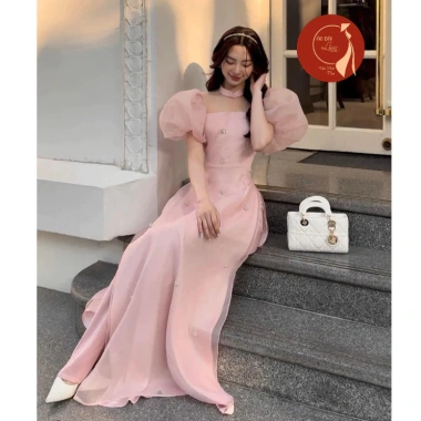 Áo dài nữ cách tân tay bồng hồng pastel 4 tà đính đá sang chảnh tiểu thư 3 Áo dài nữ cách tân tay bồng hồng pastel 4 tà đính đá sang chảnh tiểu thư 3