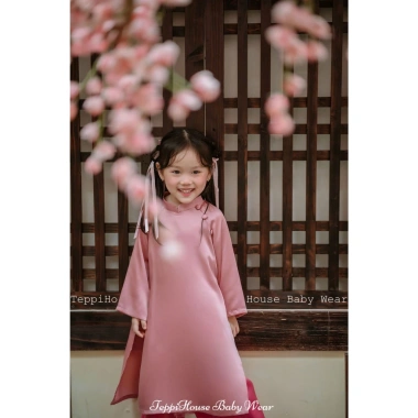 Áo dài Tết 2.025 bé gái lụa ngọc tr loại 1 – BST TEPPI HOUSE, tặng khăn bờm, giá 199.000₫ 3