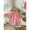 Áo dài tết bé gái cao cấp áo tơ tằm ánh kim cúc tàu + quần lụa mix, kèm bờm tóc - Giá chỉ 179.000₫ 10