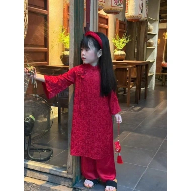 Áo Dài Tết Bé Gái Gấm Mềm Đính Hoa Đỏ - KS Hương Baby D06 Tặng Bờm Giá 189k
