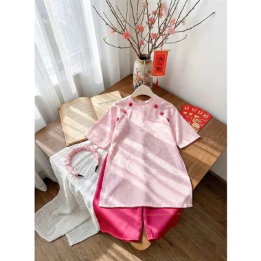 Áo dài tết bé gái gấm vân lụa sang, kèm bờm cao cấp - Giá chỉ 199.000₫