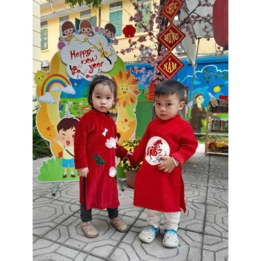 Áo dài Tết bé gái họa ngựa thêu độc đáo phong cách Boy Phố - Giá ưu đãi 108.680₫ 8