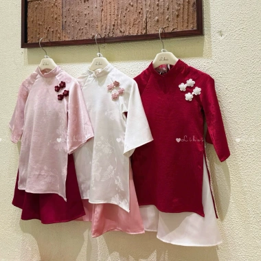 Áo Dài Tết Bé Gái Lụa Hồ Điệp Đính Hoa + Bờm Nhẹ Nhàng TK Lihui 265k