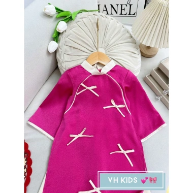 Áo dài Tết bé gái mẫu mới thiết kế cao cấp 12‑40kg, xinh xắn, giá chỉ 249.900₫ 6 Áo dài Tết bé gái mẫu mới thiết kế cao cấp 12‑40kg, xinh xắn, giá chỉ 249.900₫ 6