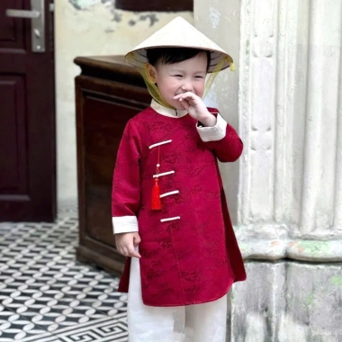 Áo dài tết bé trai Tường An đỏ kem - Bảo Long, gấm dệt Vân Sơn mềm, form đẹp bảnh, siu sang - 292k 2 Áo dài tết bé trai Tường An đỏ kem - Bảo Long, gấm dệt Vân Sơn mềm, form đẹp bảnh, siu sang - 292k 2