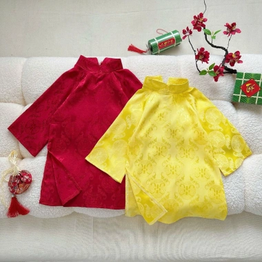 Áo Dài Tết Gấm 2 Màu Cách Tân SUMO KIDS Cho Bé Trai và Gái Size 10-27kg Giá Ưu Đãi 159k