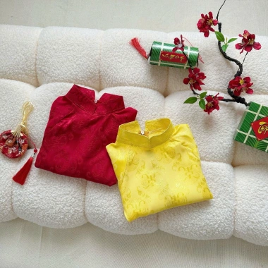 Áo Dài Tết Gấm 2 Màu Cách Tân SUMO KIDS Cho Bé Trai và Gái Size 10-27kg Giá Ưu Đãi 159k