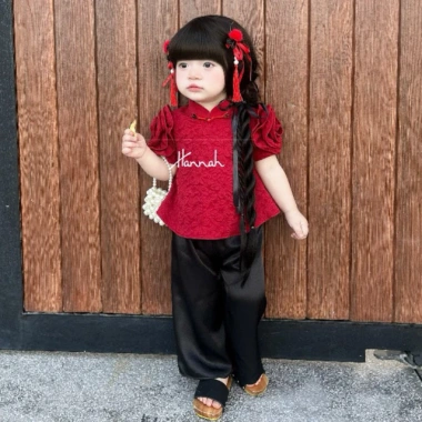 Áo Dài Tết Gấm Đỏ Tay Hoa Quần Lụa Set Sườn Xám Đỏ cho Mẹ & Bé HANNAHBABY 370k 2