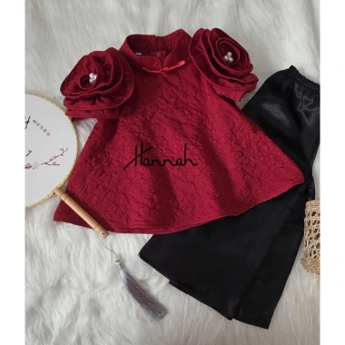 Áo Dài Tết Gấm Đỏ Tay Hoa Quần Lụa Set Sườn Xám Đỏ cho Mẹ & Bé HANNAHBABY 370k 3