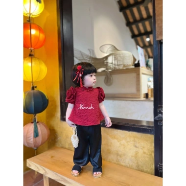Áo Dài Tết Gấm Đỏ Tay Hoa Quần Lụa Set Sườn Xám Đỏ cho Mẹ & Bé HANNAHBABY 370k 7