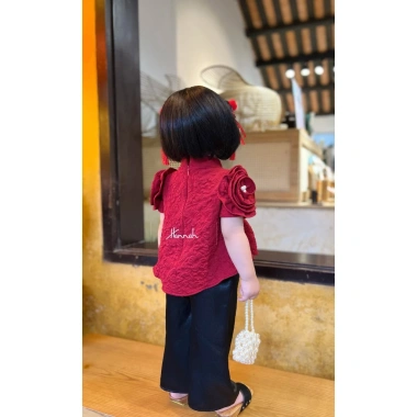 Áo Dài Tết Gấm Đỏ Tay Hoa Quần Lụa Set Sườn Xám Đỏ cho Mẹ & Bé HANNAHBABY 370k 8