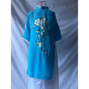 Áo Dài Tết trẻ em thêu hoa mai - Trang phục truyền thống Việt Nam, giá 228.690₫ 7 Áo Dài Tết trẻ em thêu hoa mai - Trang phục truyền thống Việt Nam, giá 228.690₫ 7