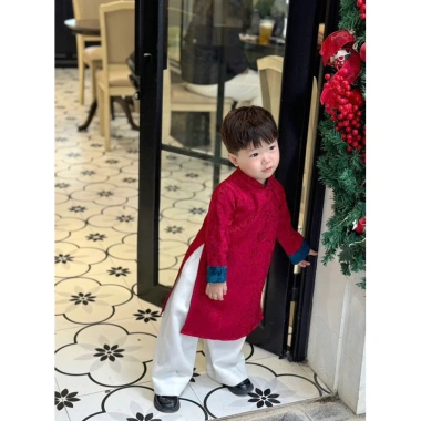 Áo dài Tết Trung Thu bé trai 2.026 vải gấm Thái dập hoa nổi cao cấp - BT25 (chỉ áo) giảm còn 235k 3 Áo dài Tết Trung Thu bé trai 2.026 vải gấm Thái dập hoa nổi cao cấp - BT25 (chỉ áo) giảm còn 235k 3