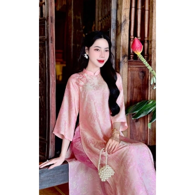 Áo dài tơ tằm cổ truyền thống vai 3 khuy, tay lỡ form xuông, đẹp dịp Tết - 1.45 triệu