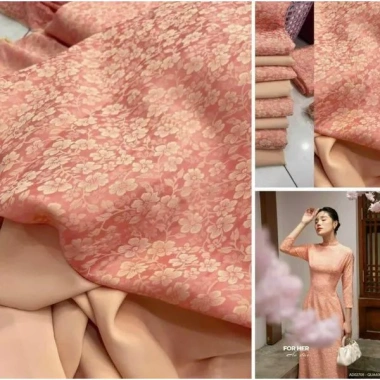 Áo dài truyền thống hoa trà gấm co dãn, tay bồng, tay lỡ, cổ tròn sát – 95.000₫