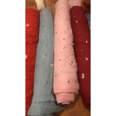 Áo dài truyền thống tơ thêu sẵn, cách tân dài 1,35cm, cổ 3cm, tay lỡ - Giá chỉ 350.000₫