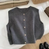 Áo ghi lê dệt kim cổ tròn cúc vàng 2.024 - Cardigan không tay phong cách Hàn Quốc 2