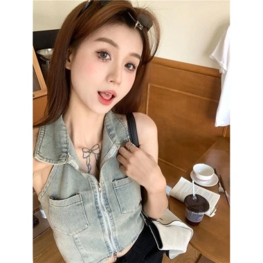 Áo gile bò nữ cổ polo ba lỗ kéo khóa - Siêu xinh, chỉ 230.000 VND