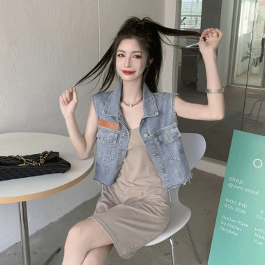 Áo Gilê Denim Không Tay Cổ Điển Nữ - Kiểu Mùa Hè mới, Dễ phối, Giá chỉ 230.000 VND (Giảm từ 296.700 VND)