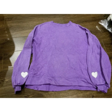 Áo hoodie tím tim tay dài, chất liệu mềm mại, giảm giá còn 30.000 VND - phong cách trẻ trung 2 Áo hoodie tím tim tay dài, chất liệu mềm mại, giảm giá còn 30.000 VND - phong cách trẻ trung 2