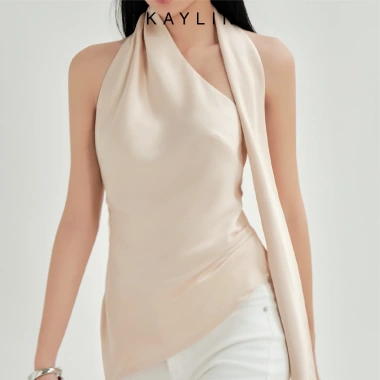 Áo KAYLIN cổ yếm chiết eo lụa nhũ ánh kim thanh lịch BST Thu Đông 2.025 - Giá giảm còn 410.000 VND