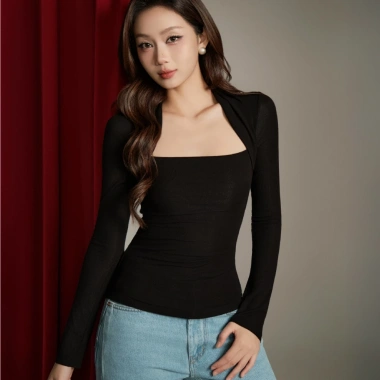 Áo Kaylin Fit Square Top cổ vuông tay dài vải thun, giảm giá Tết Collection 380k